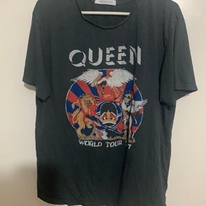 Daydreamer Queen tee